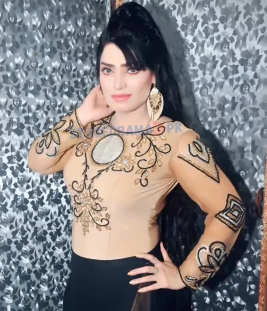 Huma Ali pakistani stage actress