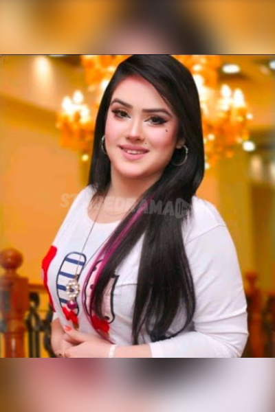 falak butt stage actress