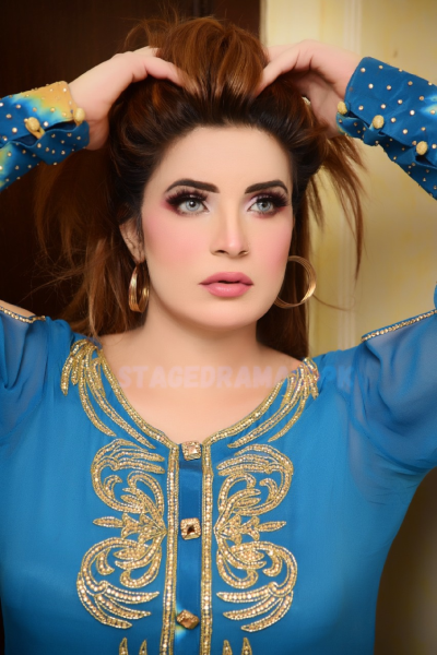 khoobsurat kaif stage actress