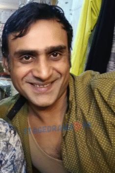 Ali Naz pakistani stage actor