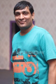 shahid khan pakistani stage actor