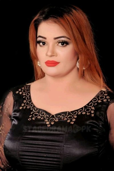 sobia khan multani stage actress and dancer