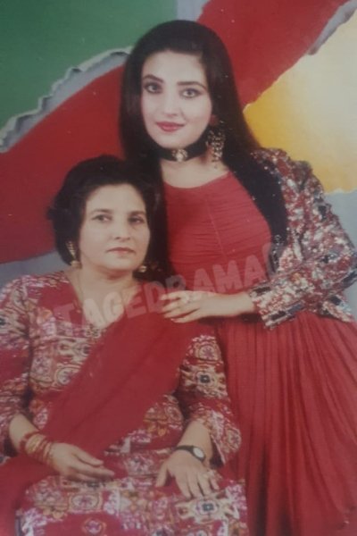 Rukhsar with mother